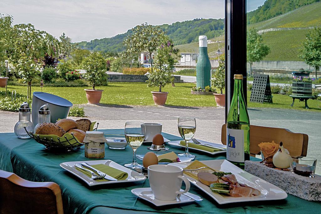 Gastehaus Und Weingut Bernd Frieden Hotel Nittel Luaran gambar