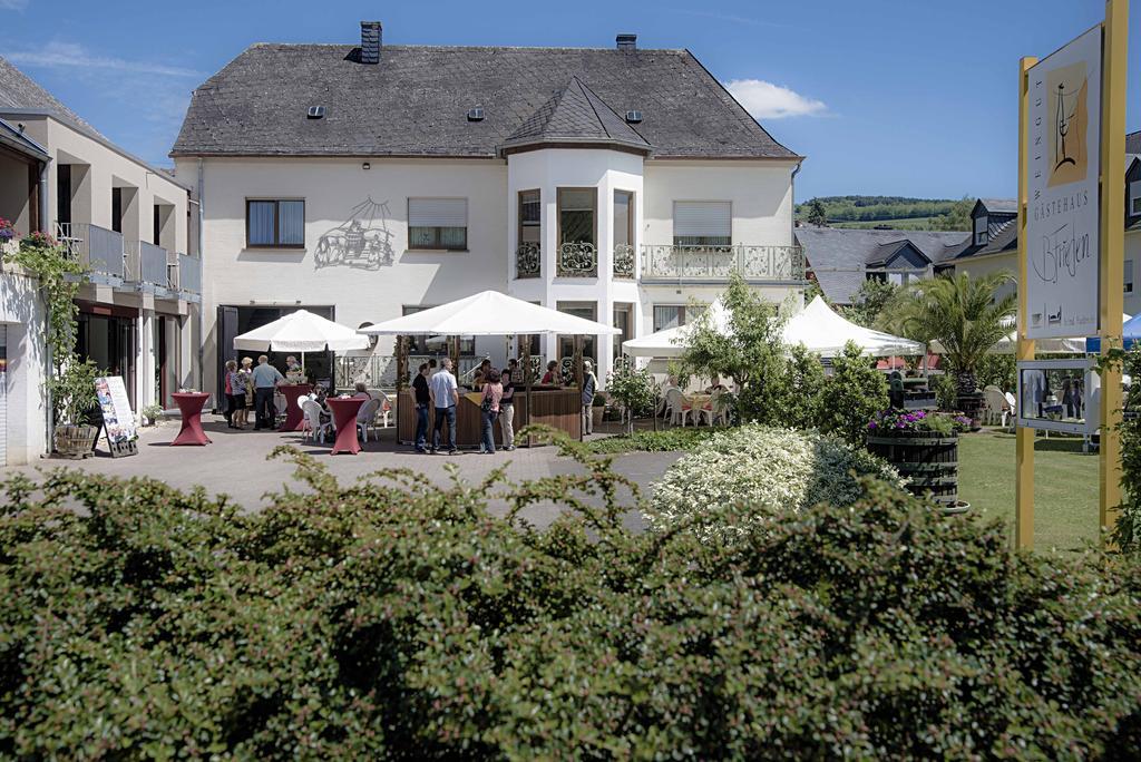 Gastehaus Und Weingut Bernd Frieden Hotel Nittel Luaran gambar