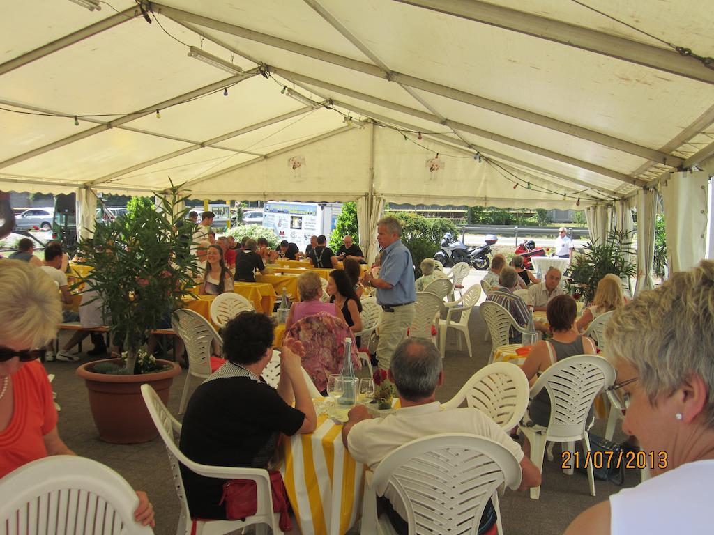 Gastehaus Und Weingut Bernd Frieden Hotel Nittel Luaran gambar