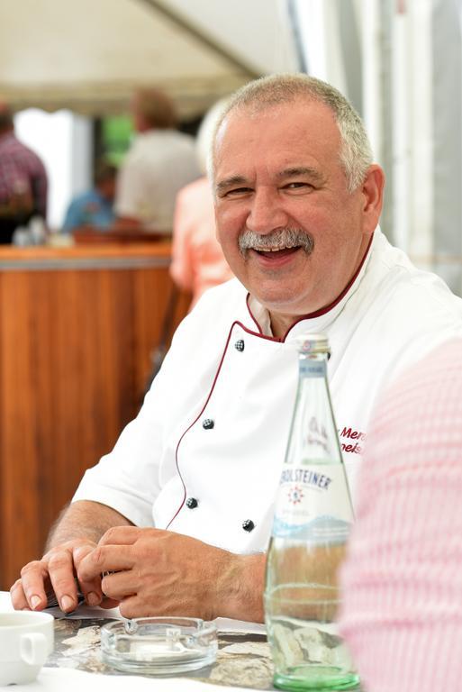 Gastehaus Und Weingut Bernd Frieden Hotel Nittel Luaran gambar